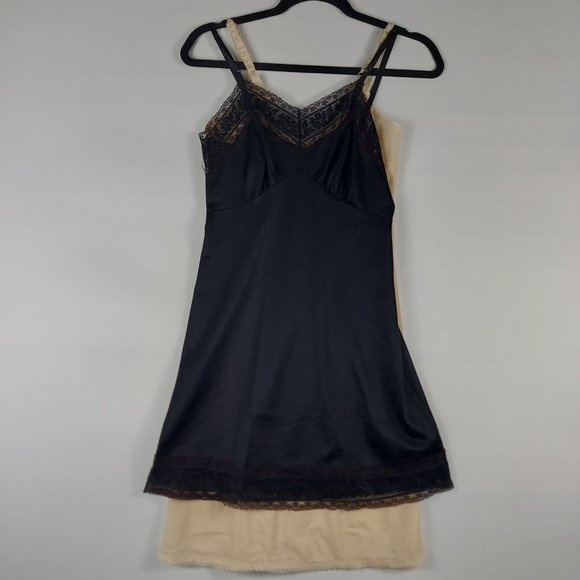 Vasarrette  Slip dress nightgown set of 2 size 32 A /32 - Picture 2 of 13